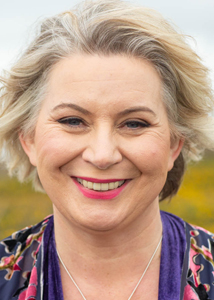 Photo of Dr Lisa Turner